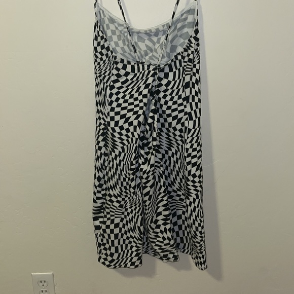 H&M - Picture 3 of 3